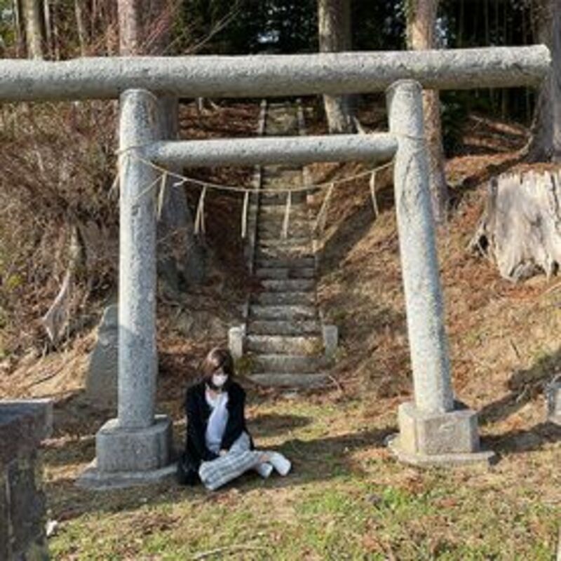 FC精品无码PPV_野外ぶっかけ後編帰り道で神社を見つけたので神様の前